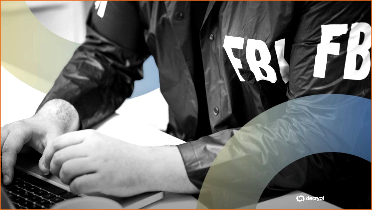 규제정책 POLICY 뉴스 - FBI 직원, 개인정보 유출 'Ass | 칼데라 크립토 커뮤니티